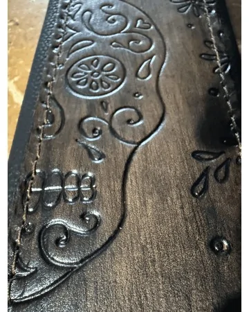 Minotaur Guitar Straps|Our Products|NEW ORLEANS SKULL Dark Grey / Black
